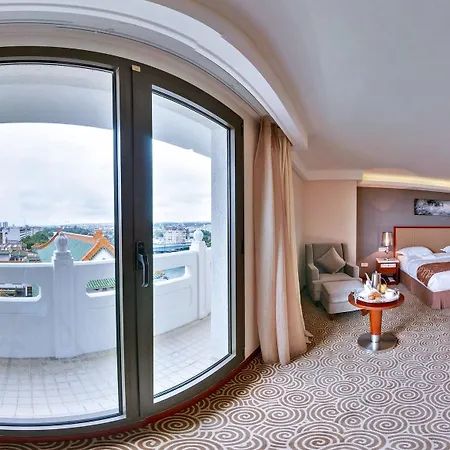 Huatian Chinagora 4*