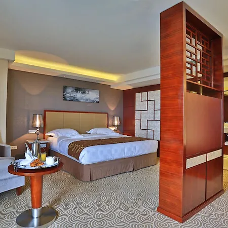 Huatian Chinagora Hotel